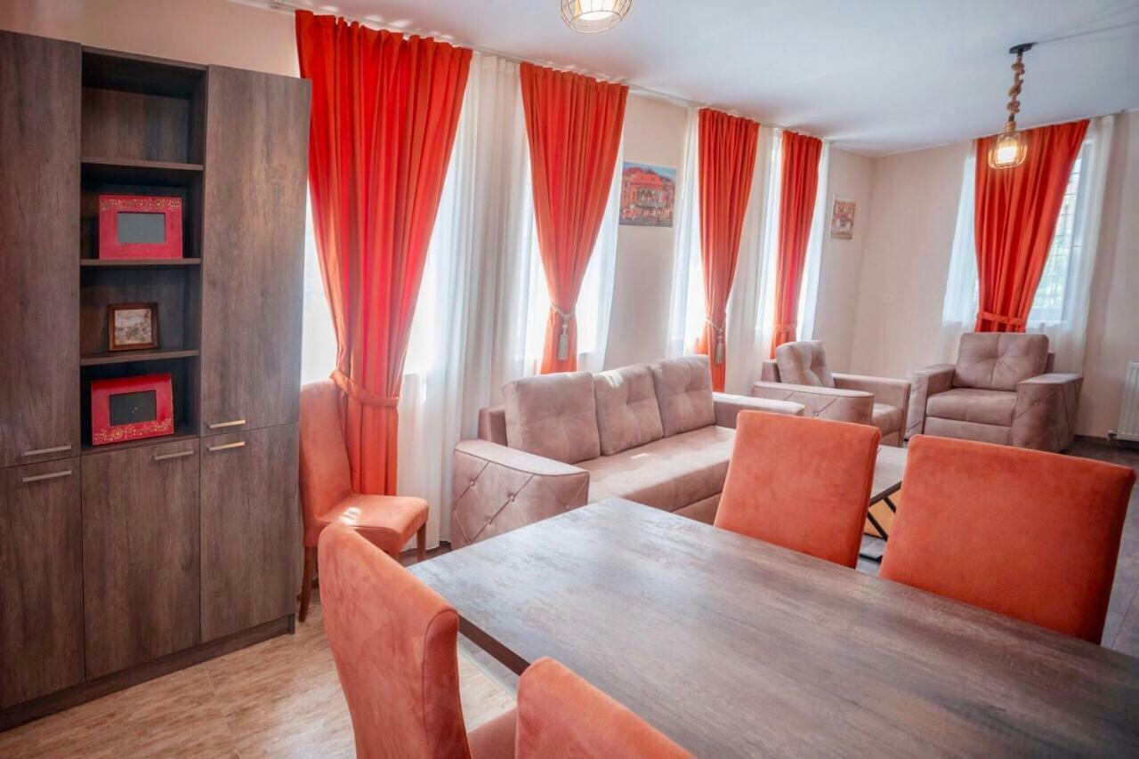 Mariele Apartment In The Heart Of Old ティビリシ エクステリア 写真